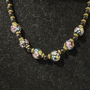 Elegant Floral Beaded Necklace with Gold Accents